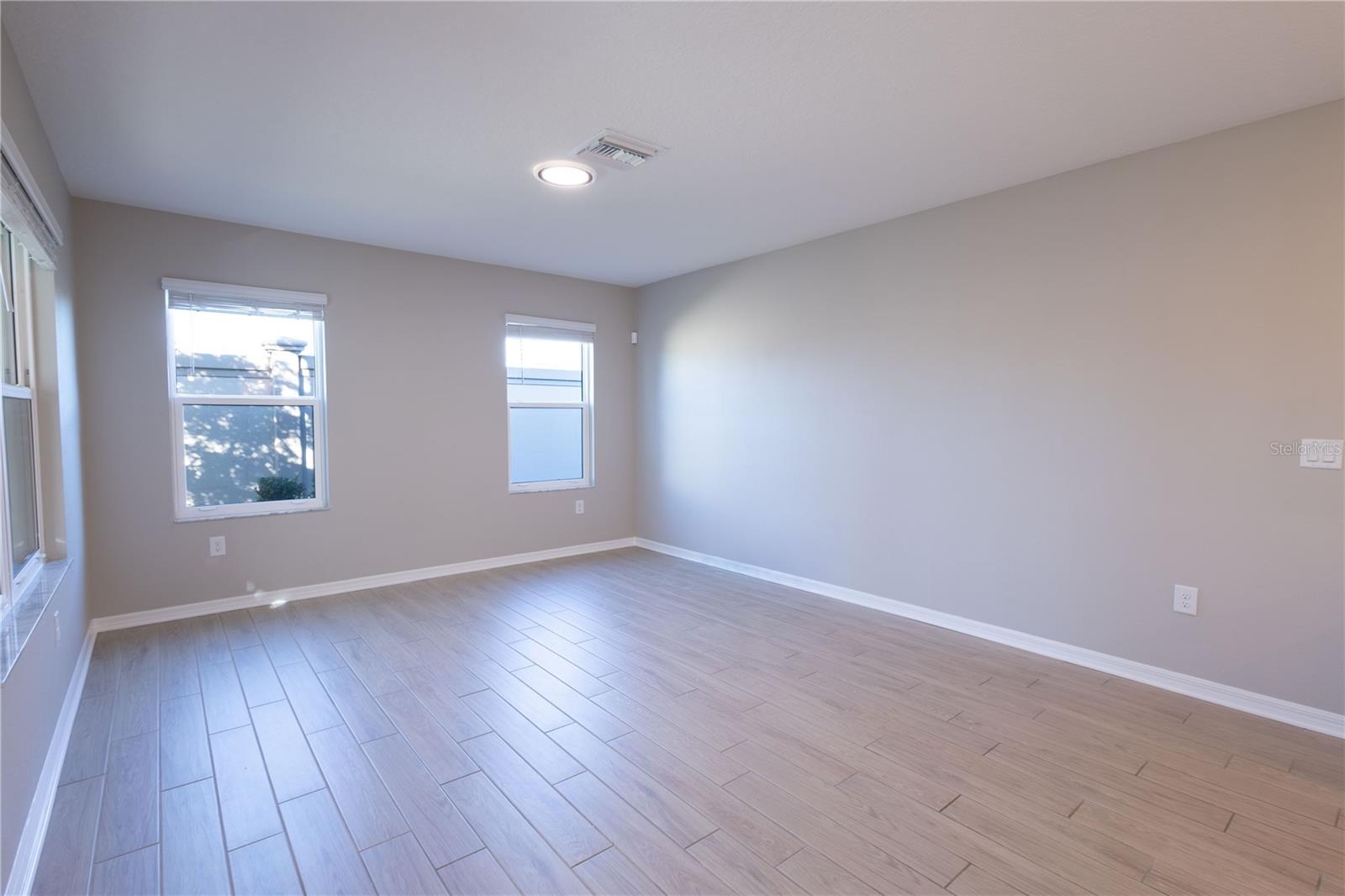 TREVESTA PH IIIC & IIID - Residential Lease