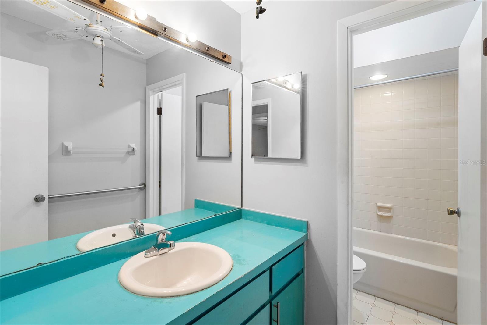 MAGNOLIA VILLAGE - Residential