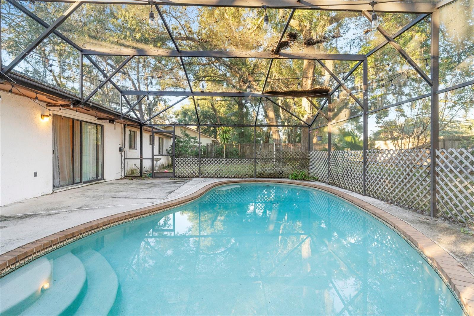 MAGNOLIA VILLAGE - Residential