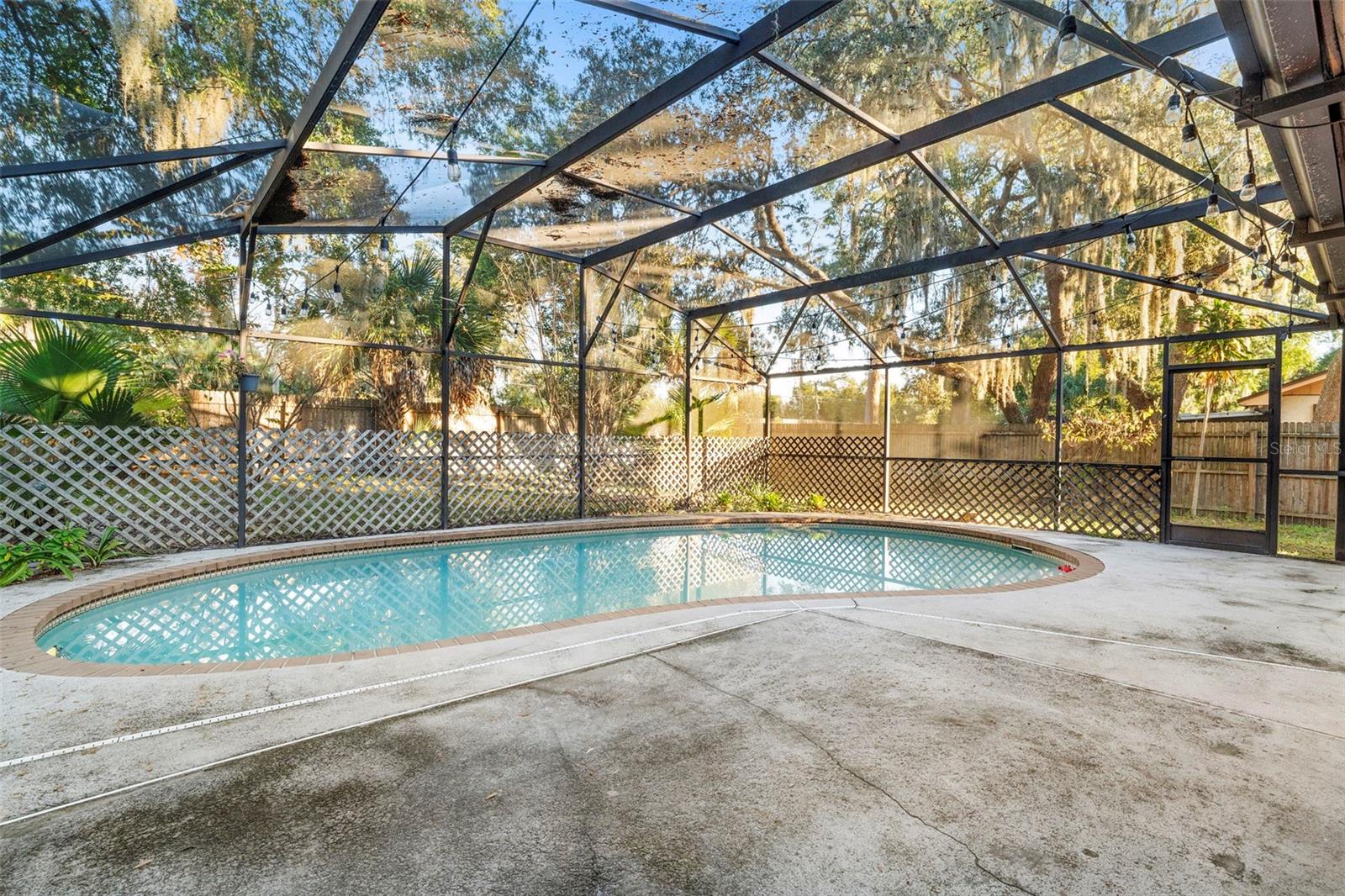 MAGNOLIA VILLAGE - Residential