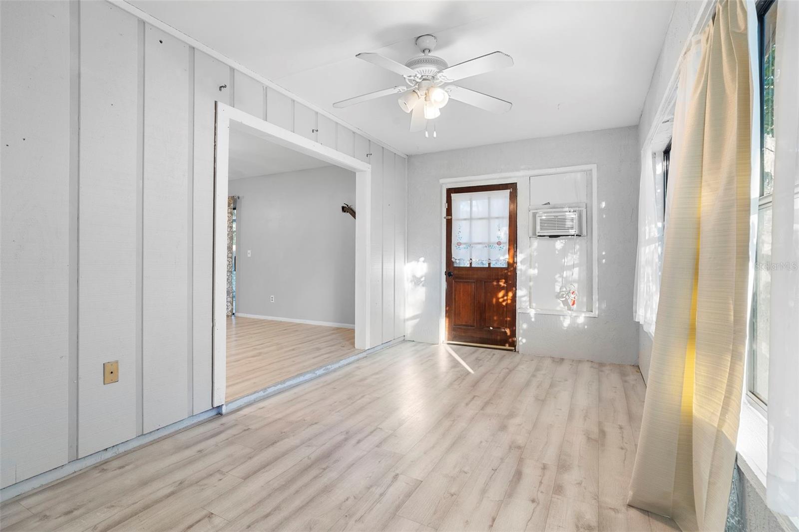 MAGNOLIA VILLAGE - Residential