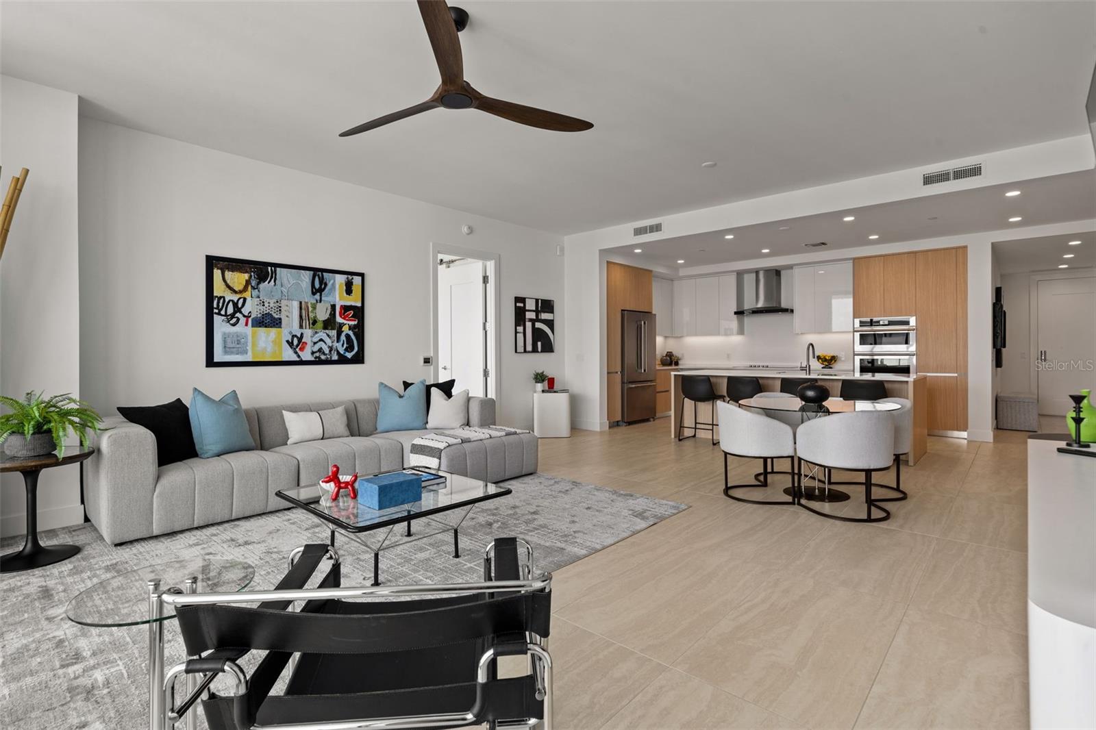 301 QUAY COMMONS 1204