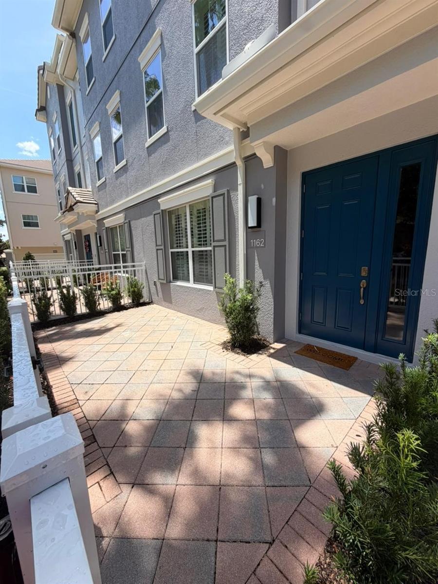 1162 BOLTON PLACE