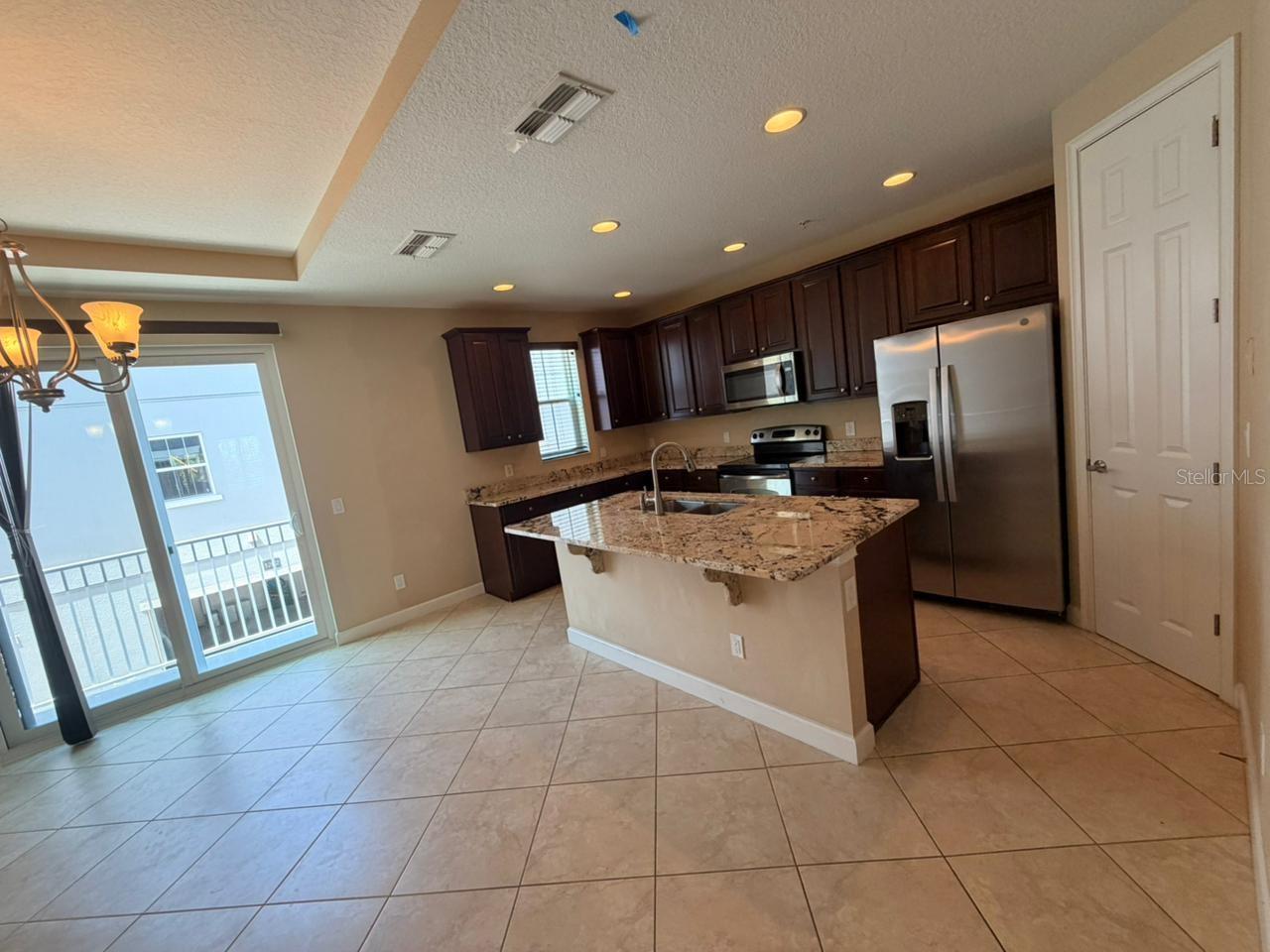 1162 BOLTON PLACE