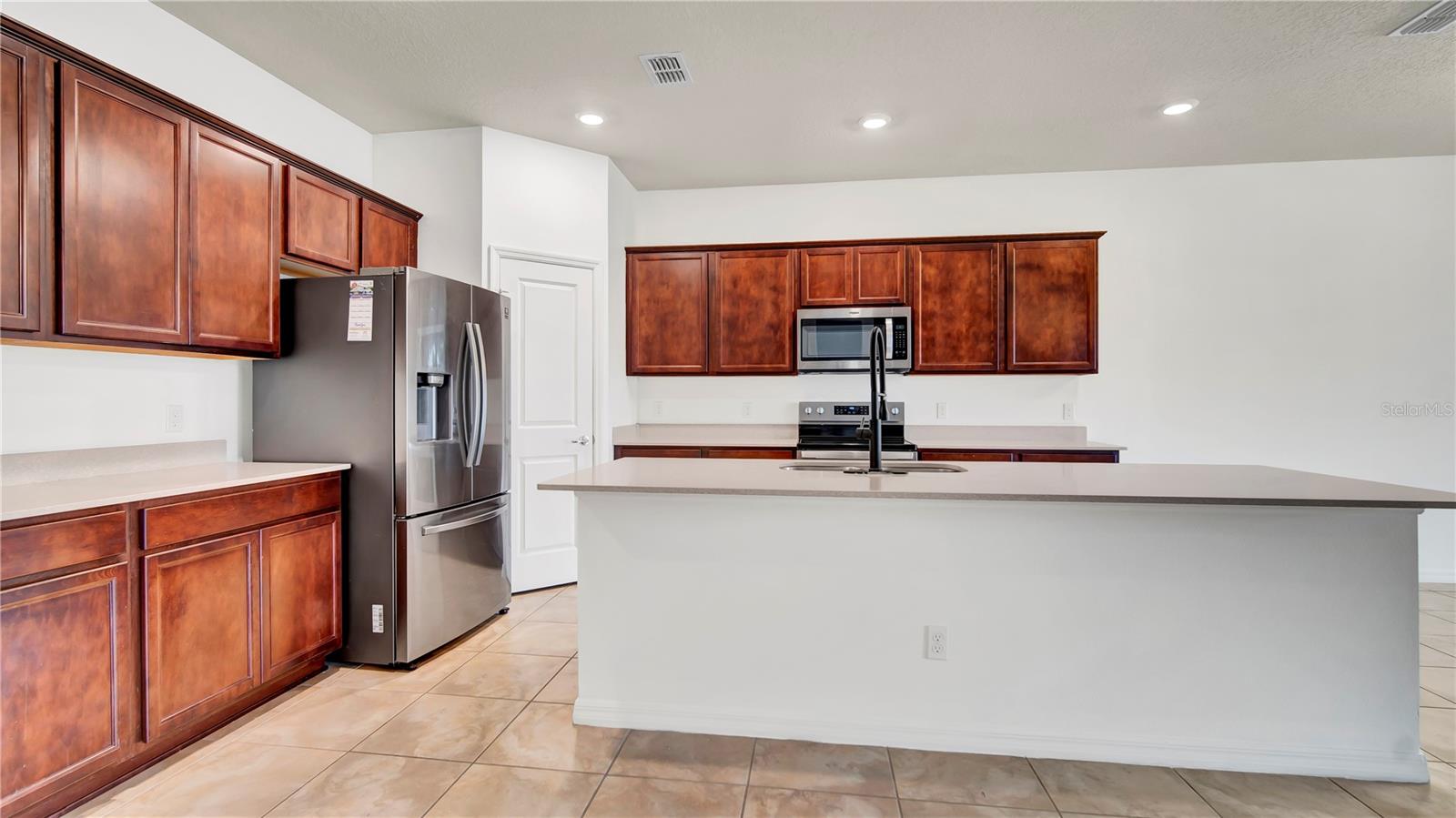 2203 BLUEBIRD PLACE
