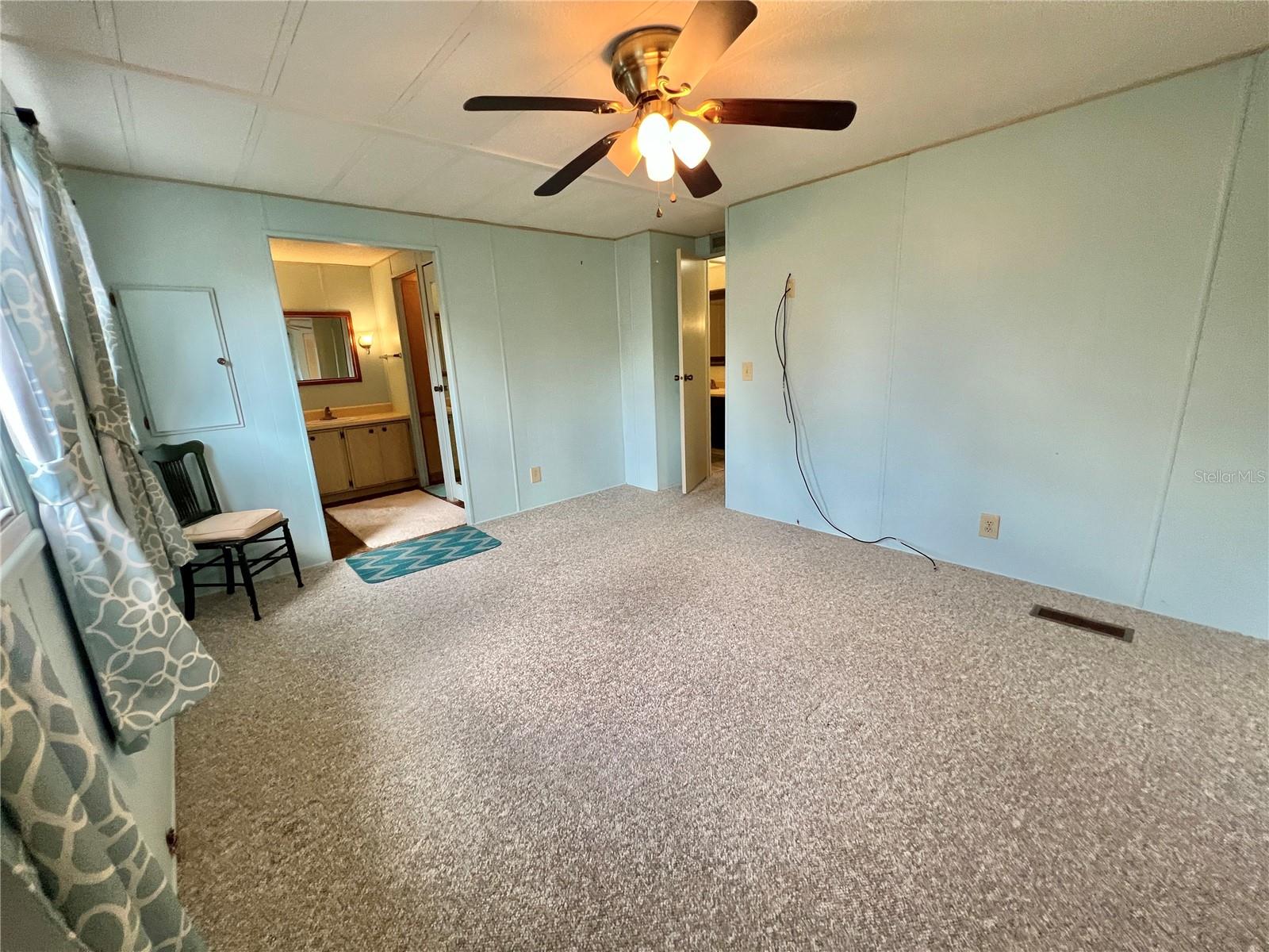 HAWTHORNE AT LEESBURG A COOP - Residential