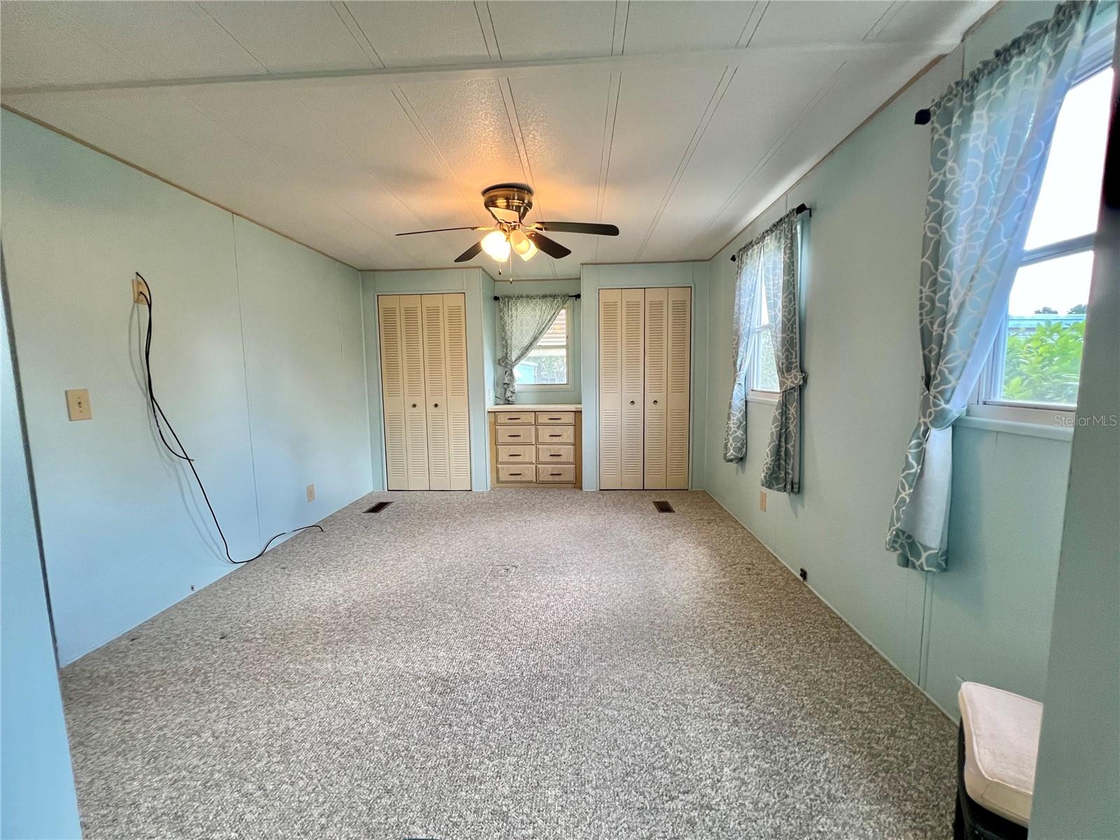 HAWTHORNE AT LEESBURG A COOP - Residential
