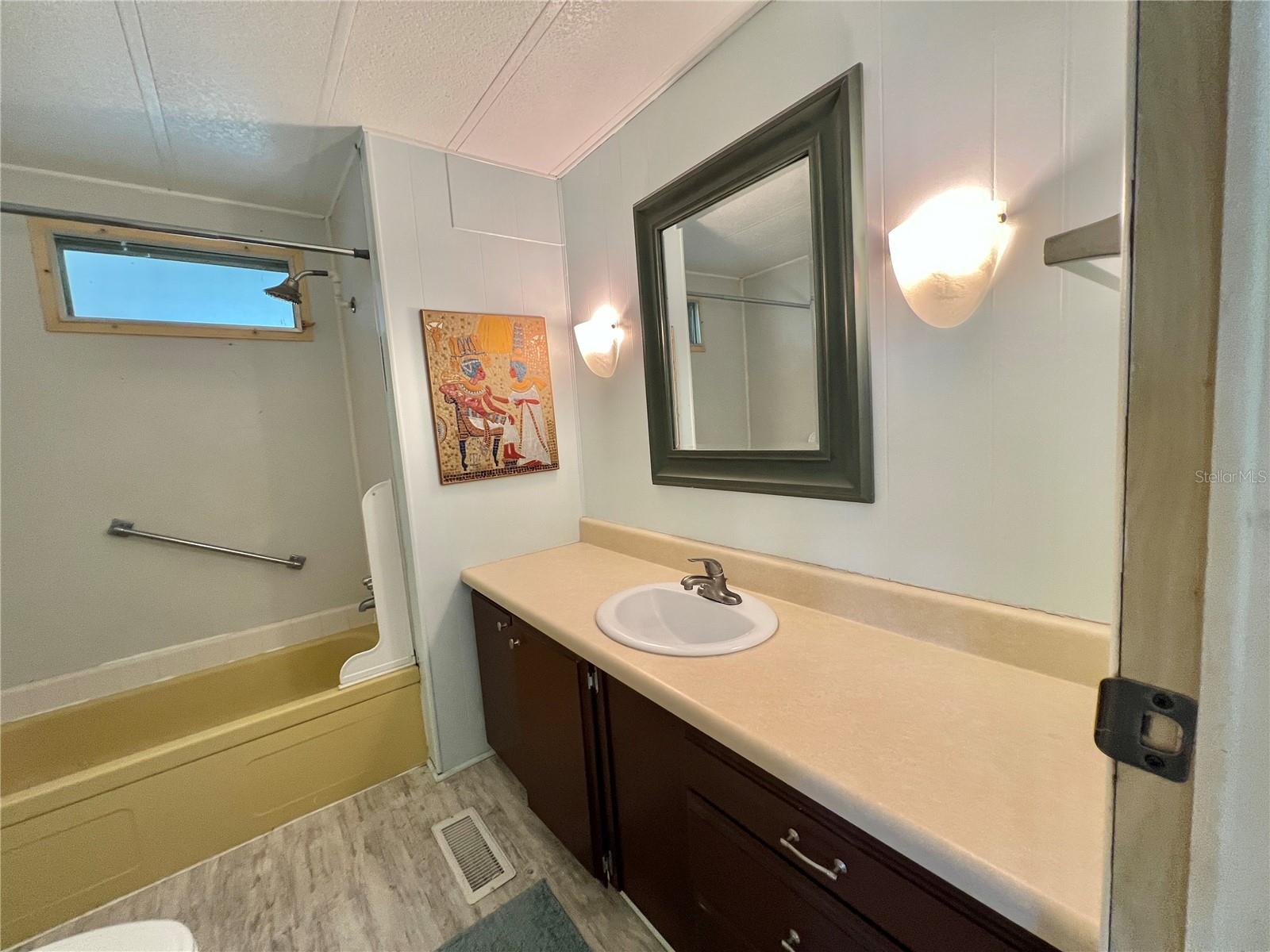 HAWTHORNE AT LEESBURG A COOP - Residential
