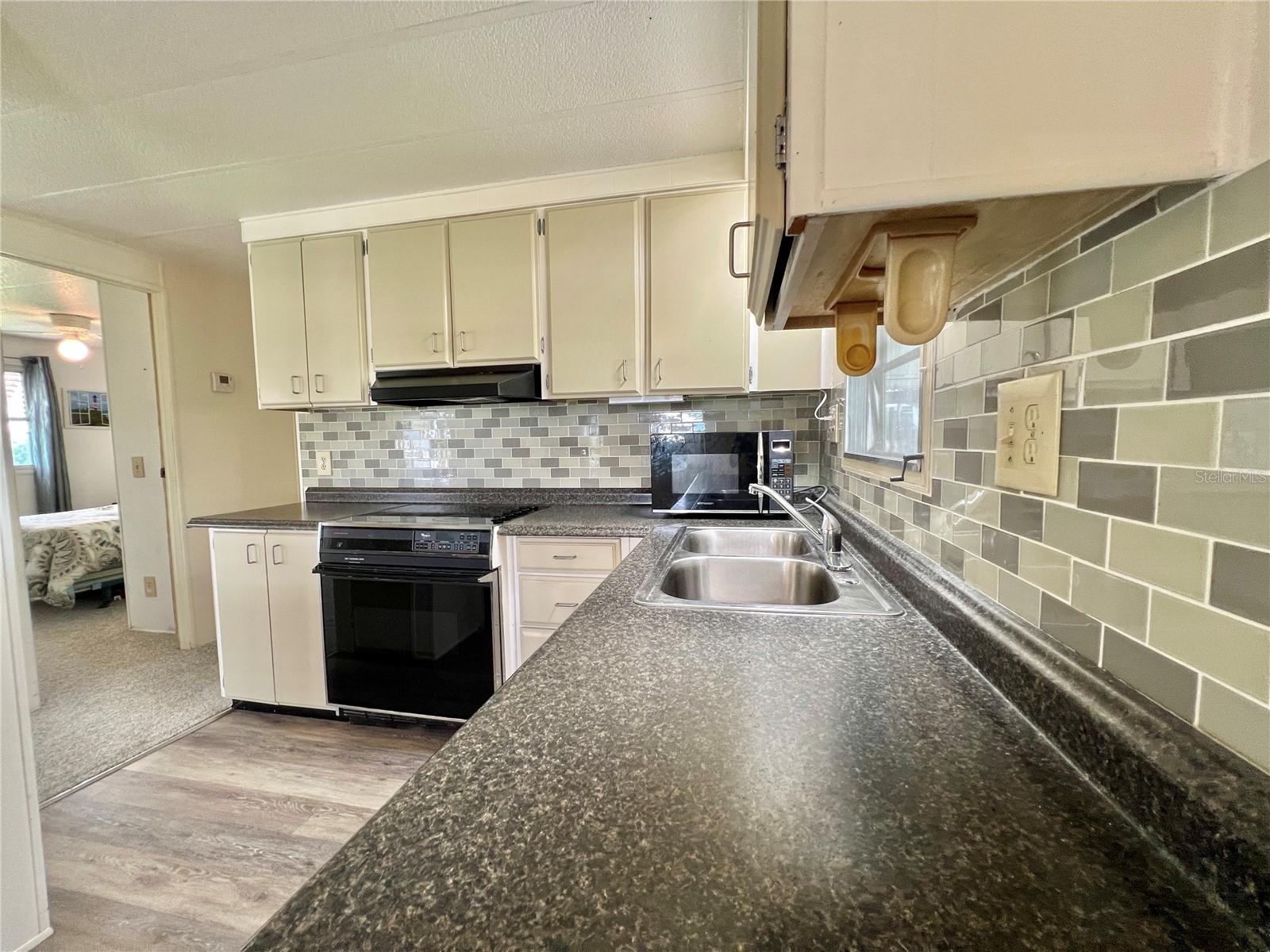 HAWTHORNE AT LEESBURG A COOP - Residential
