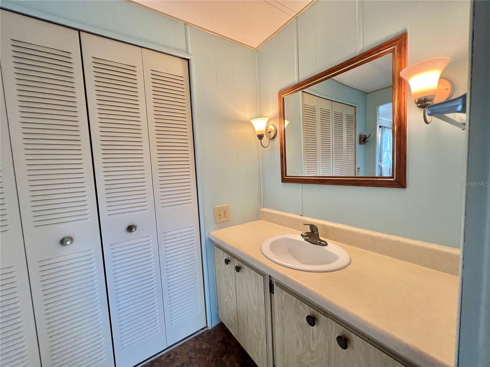 HAWTHORNE AT LEESBURG A COOP - Residential