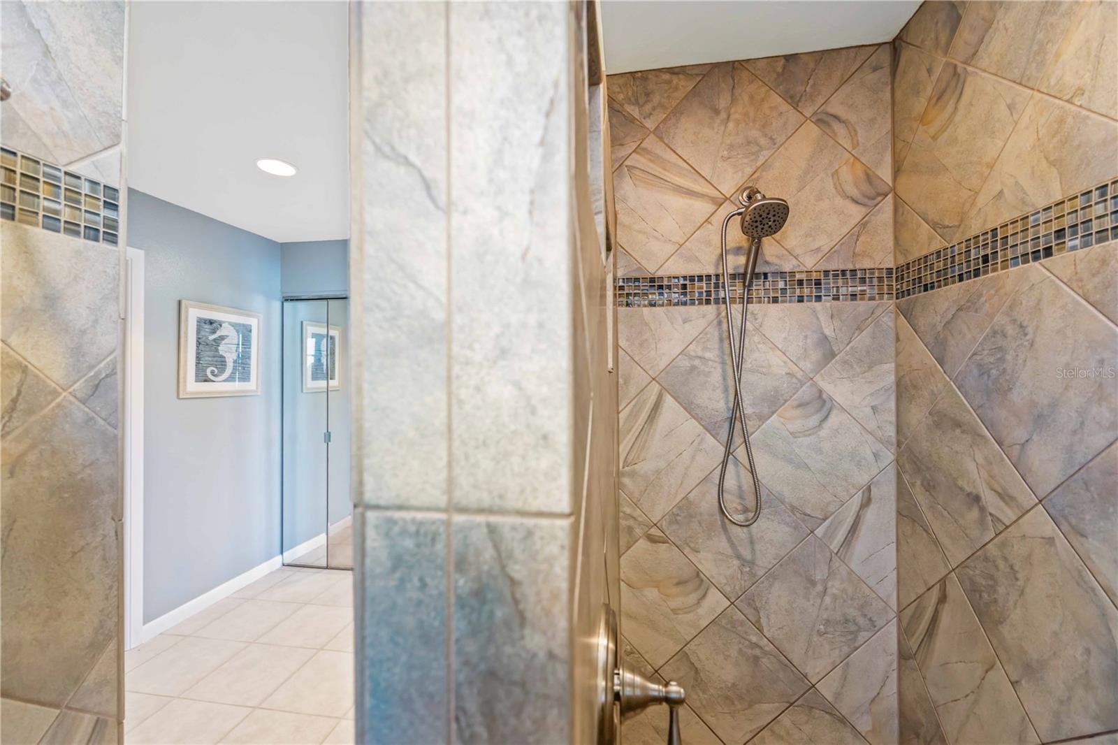 FOREST LAKES SOUTH - Residential