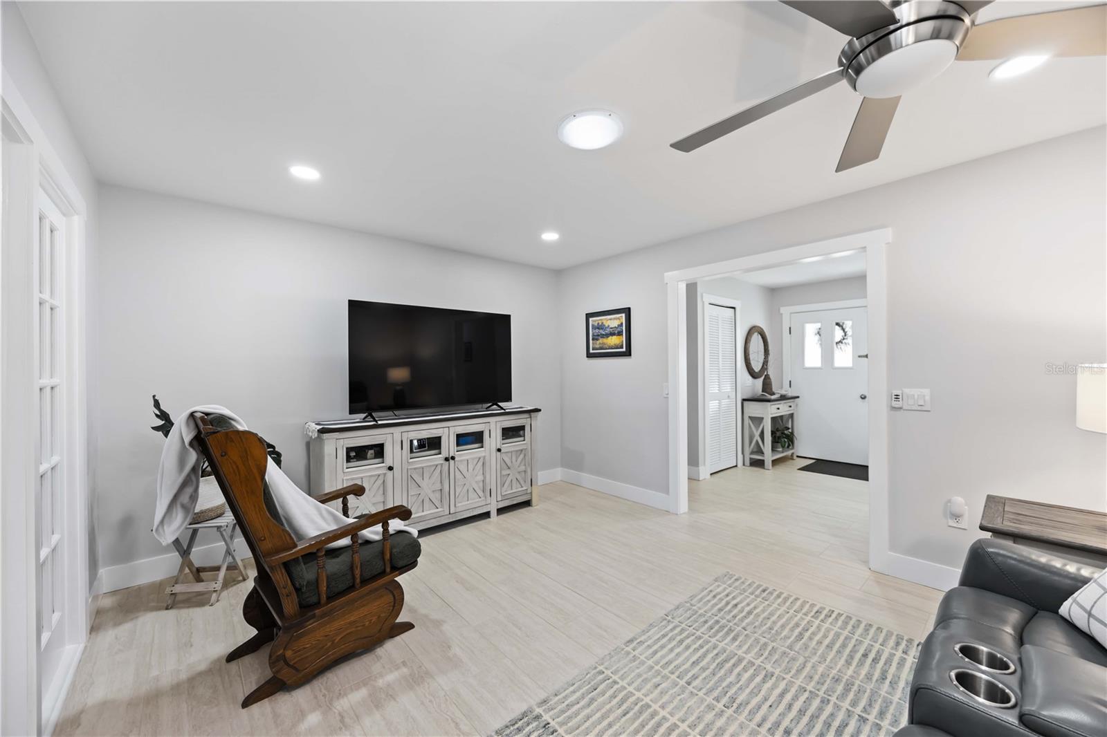 FOREST LAKES SOUTH - Residential