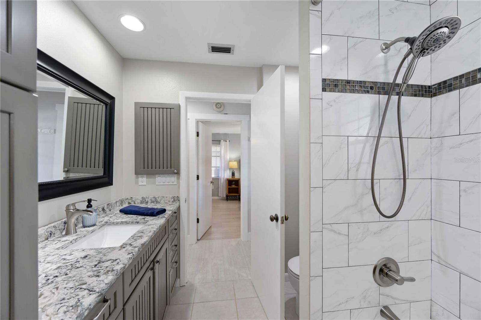 FOREST LAKES SOUTH - Residential