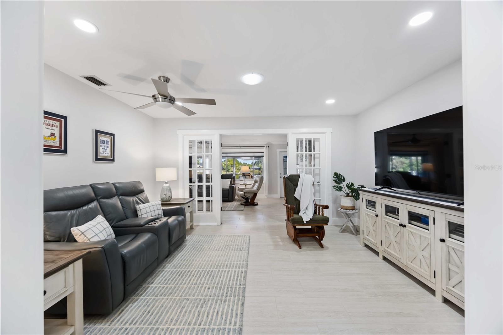 FOREST LAKES SOUTH - Residential