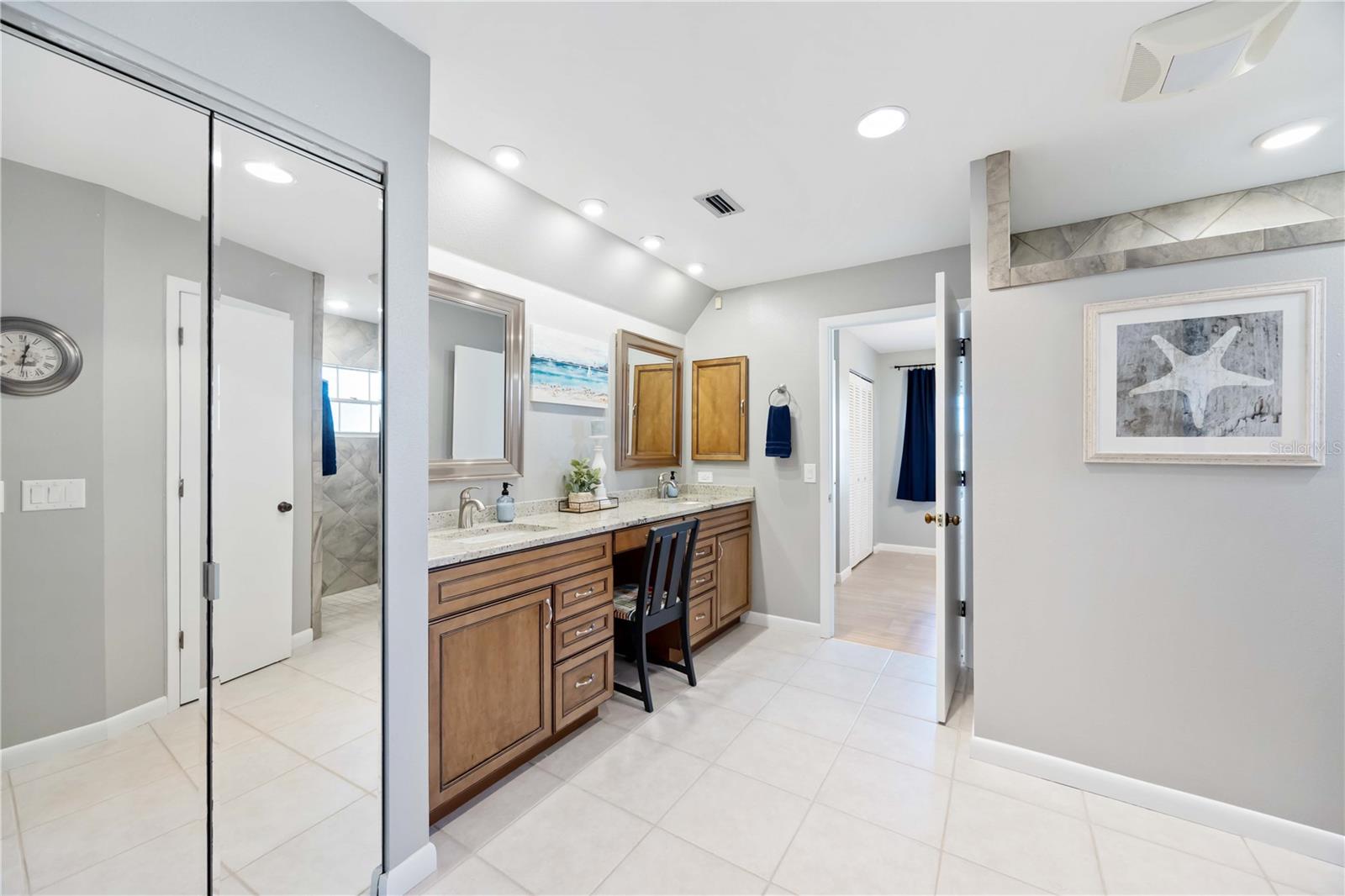 FOREST LAKES SOUTH - Residential