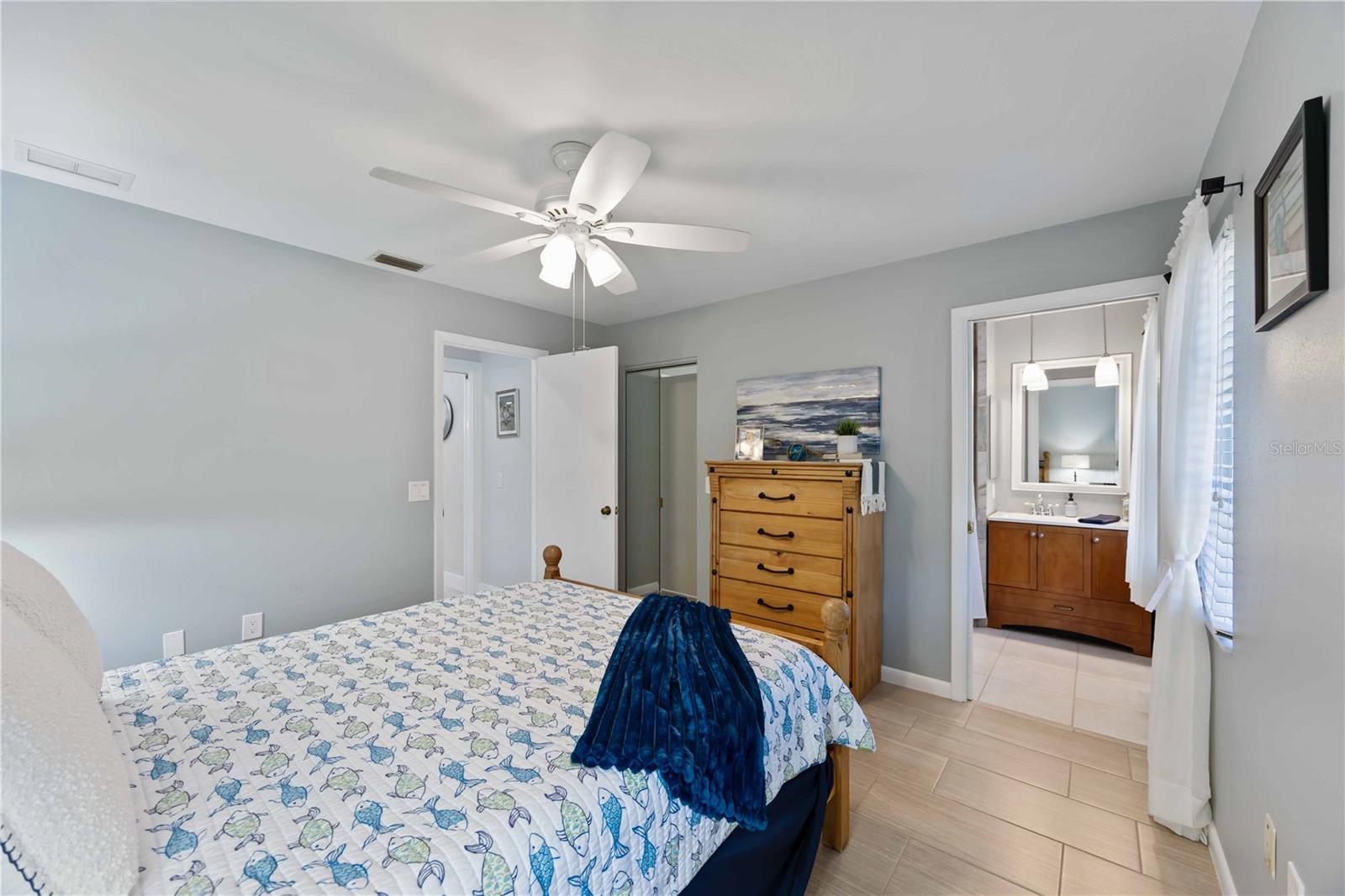 FOREST LAKES SOUTH - Residential