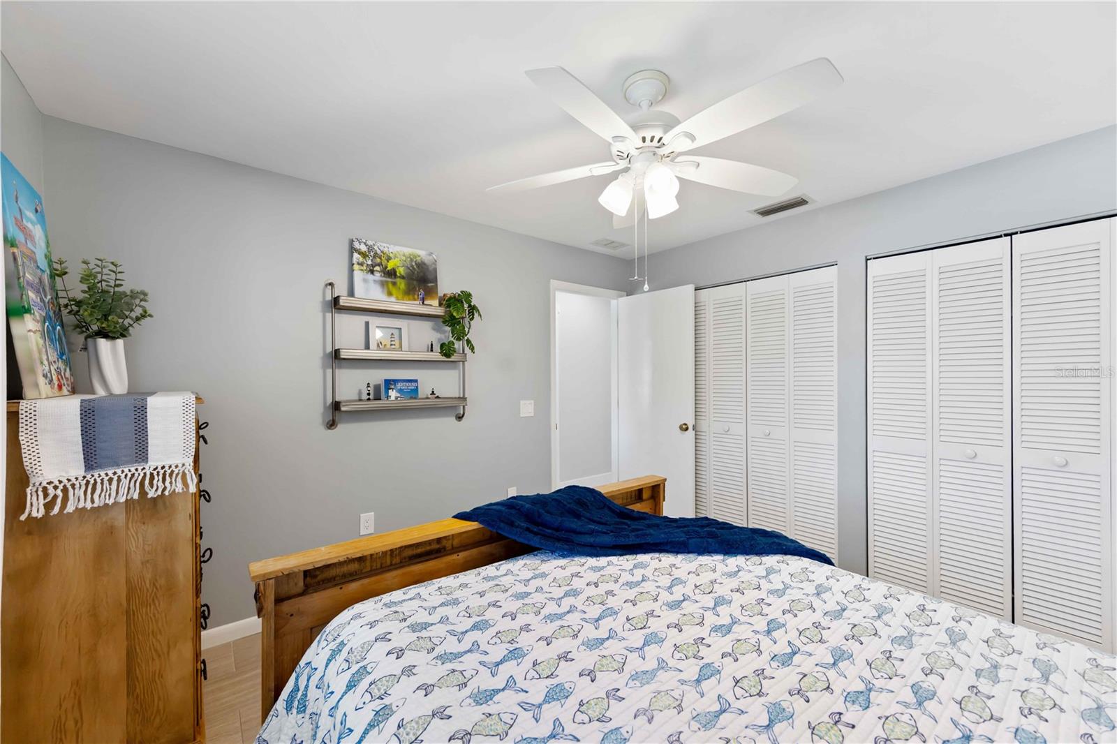 FOREST LAKES SOUTH - Residential