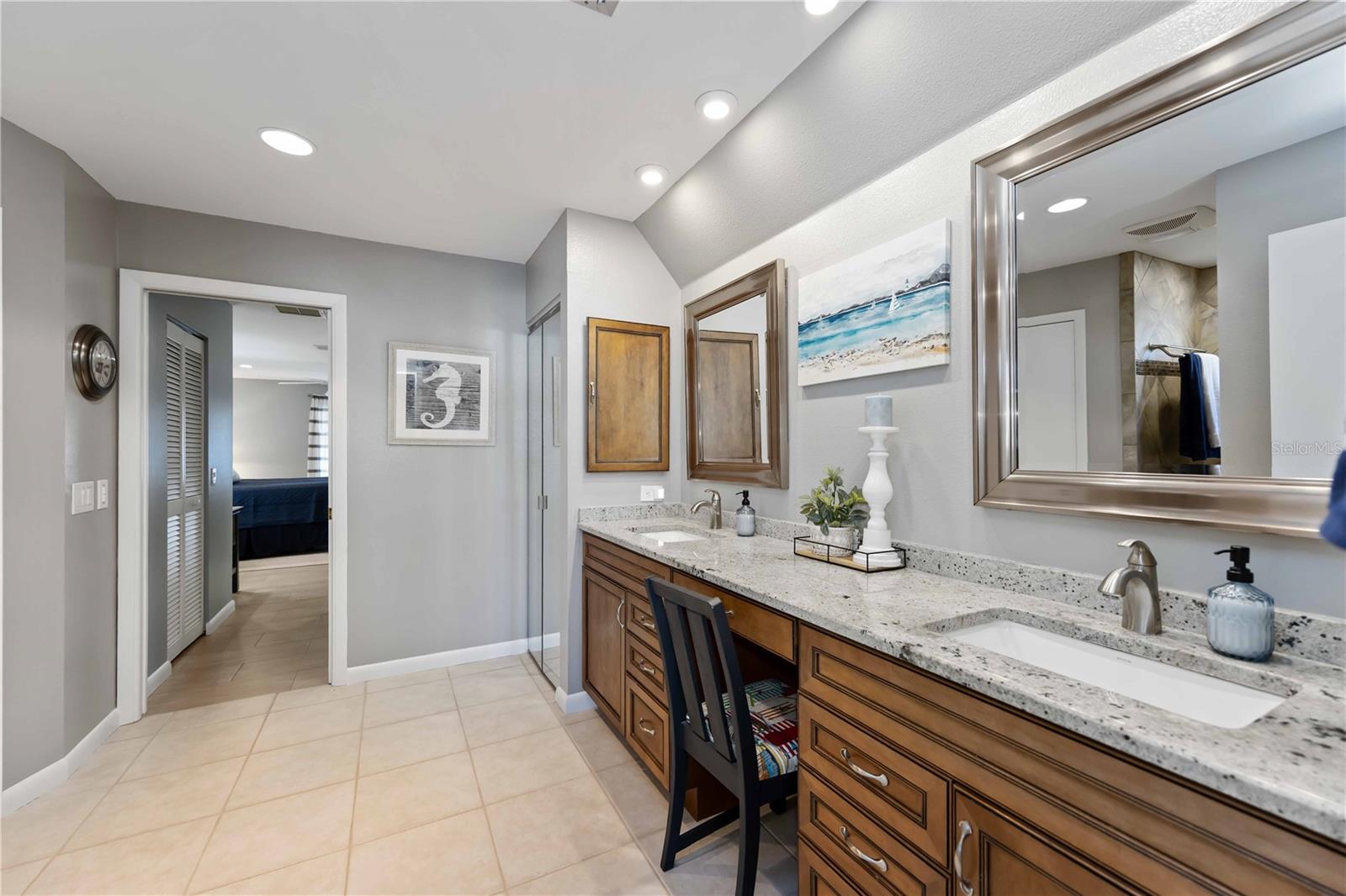 FOREST LAKES SOUTH - Residential