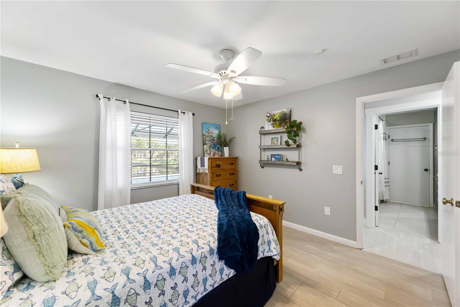 FOREST LAKES SOUTH - Residential