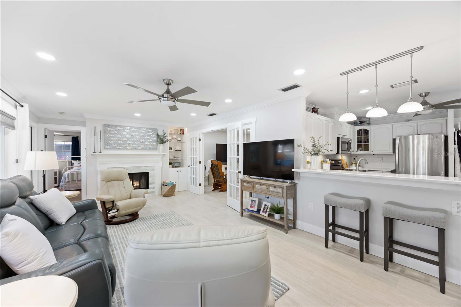 FOREST LAKES SOUTH - Residential