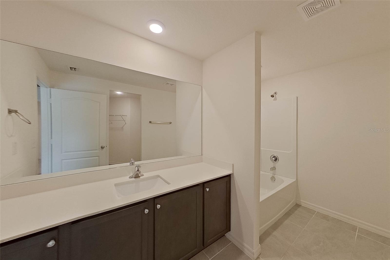 SPRING RIDGE - Residential Lease