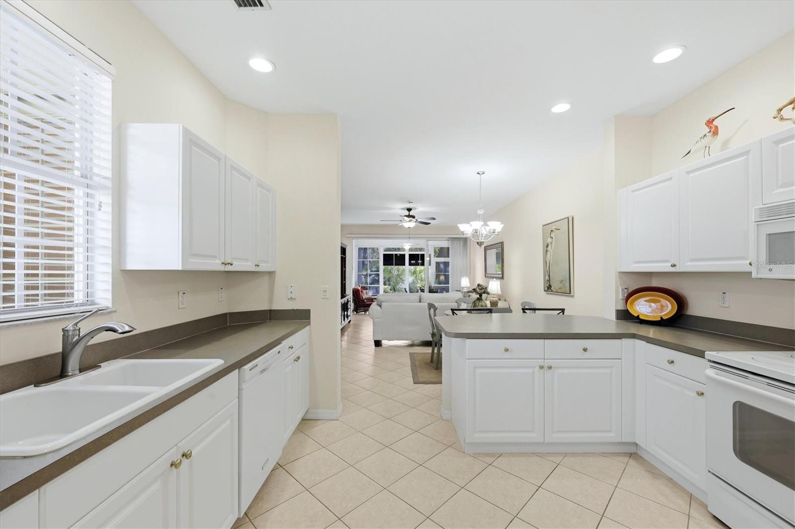 LAKESIDE PLANTATION - Residential