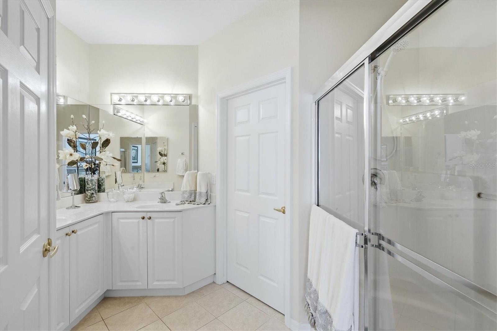 LAKESIDE PLANTATION - Residential