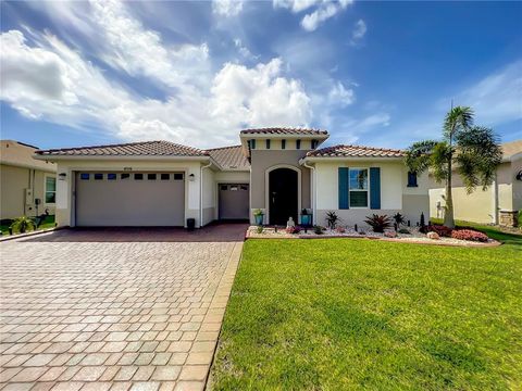 Photo of 4516 VIA POLO COURT, POINCIANA, FL 34759 (MLS # S5071907)