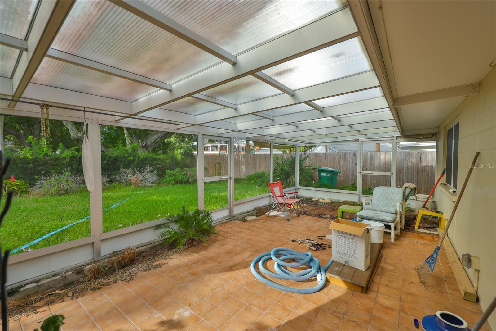 HENDERSON BEACH - Residential