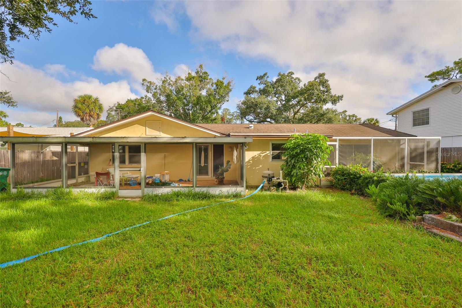 HENDERSON BEACH - Residential