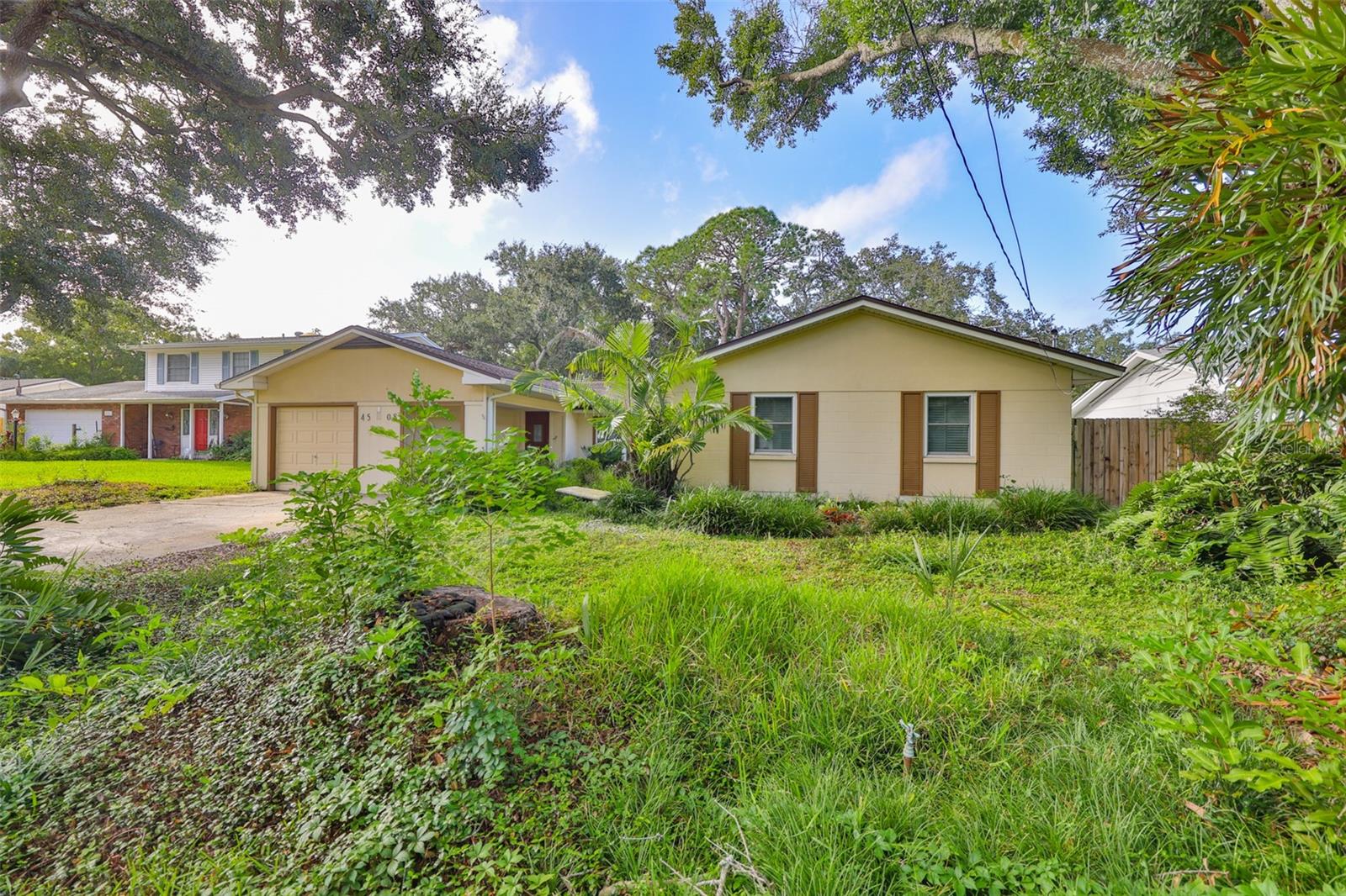 HENDERSON BEACH - Residential