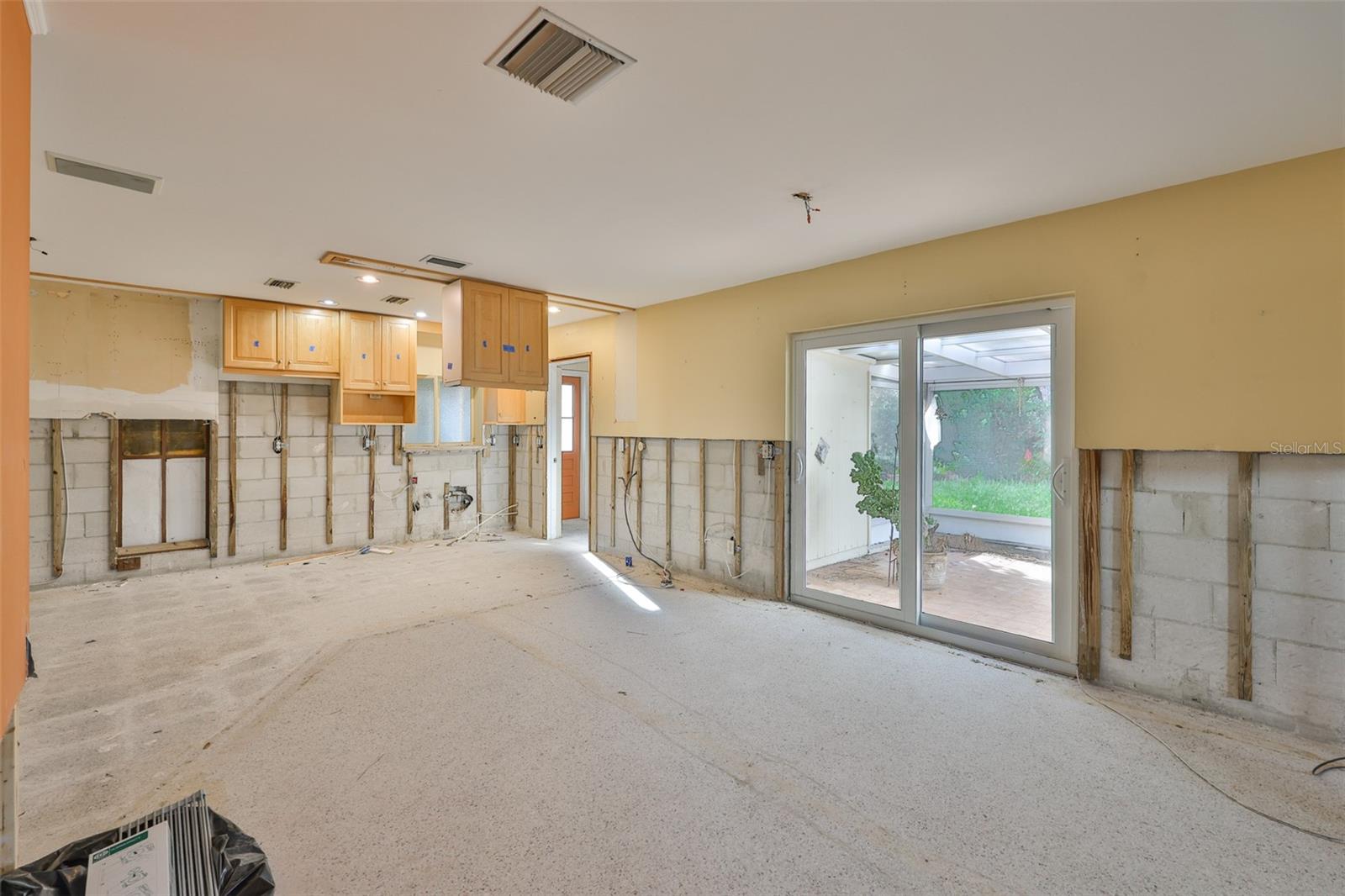 HENDERSON BEACH - Residential