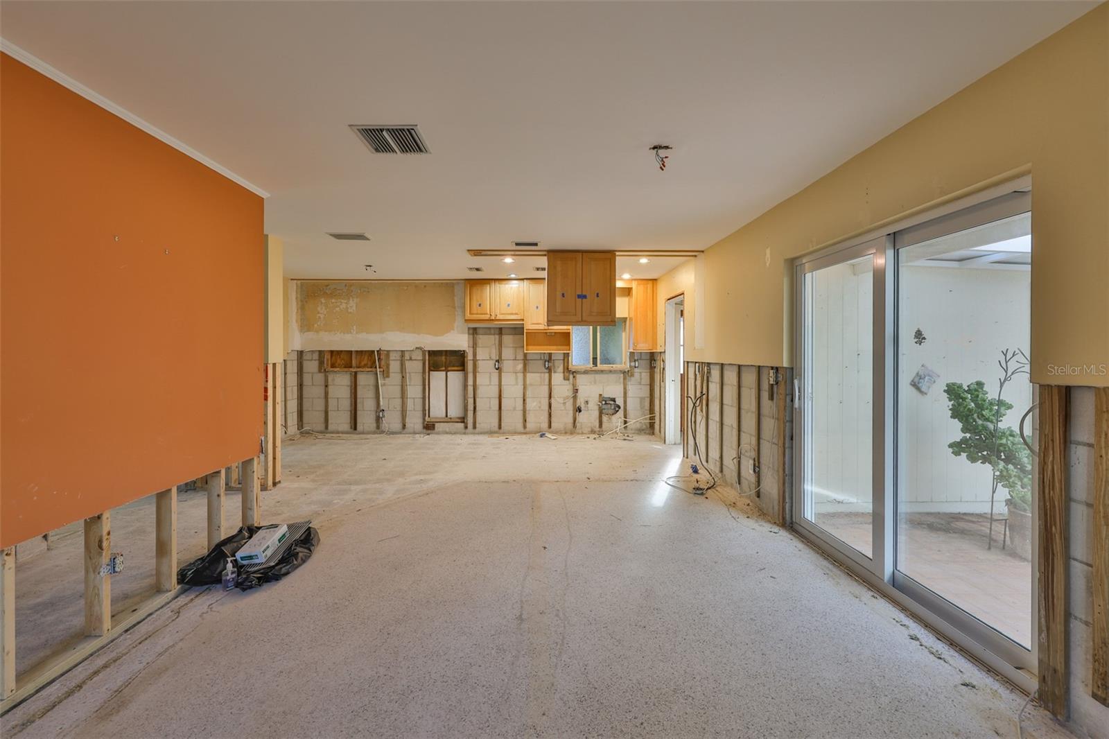 HENDERSON BEACH - Residential