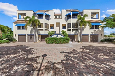 Photo of 2012 Harbourside Drive #2104, Longboat Key, FL 34228 (MLS # A4706031)