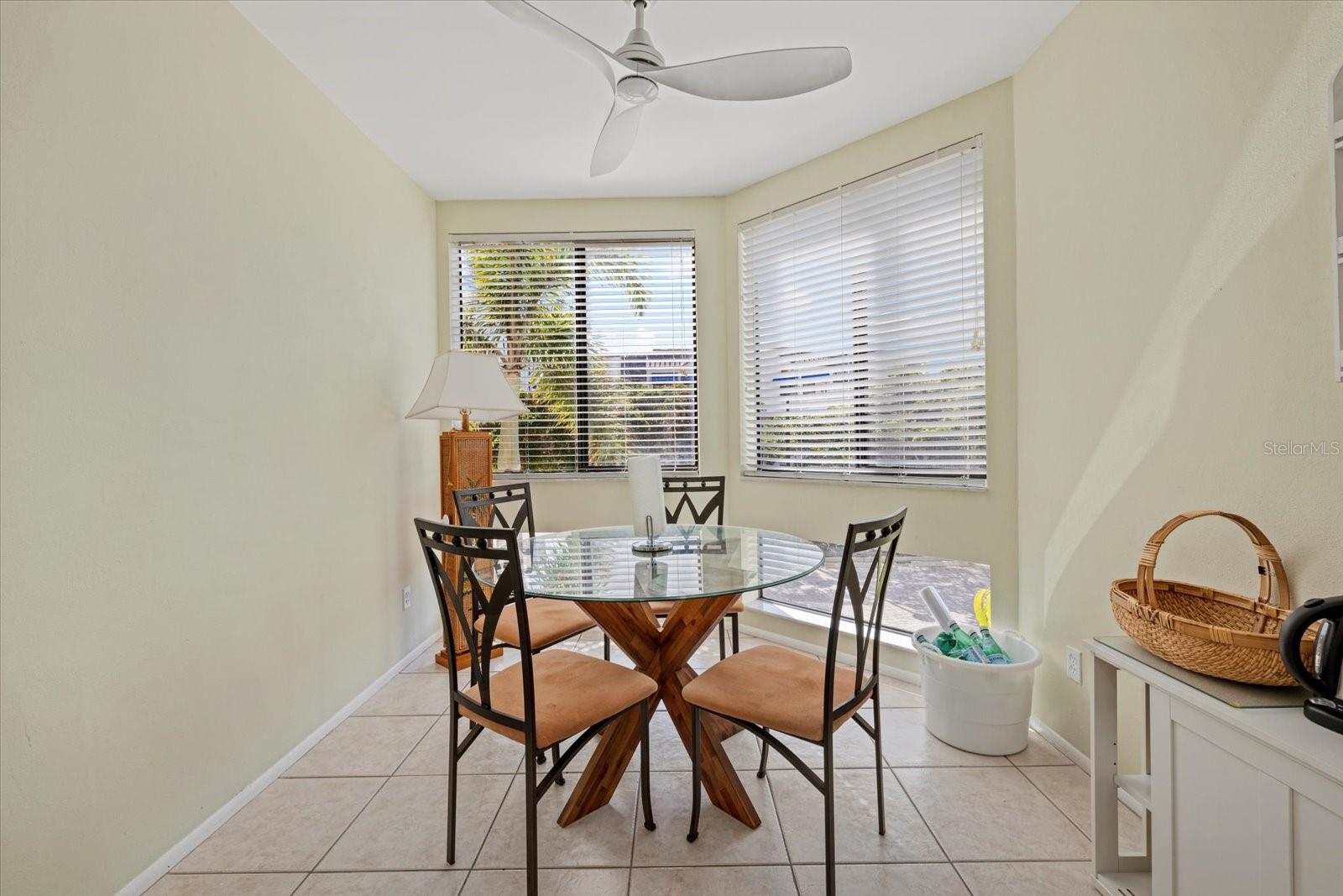 2012 HARBOURSIDE DRIVE 2104, LONGBOAT KEY, FL, 34228 2 2012 HARBOURSIDE DRIVE 2104