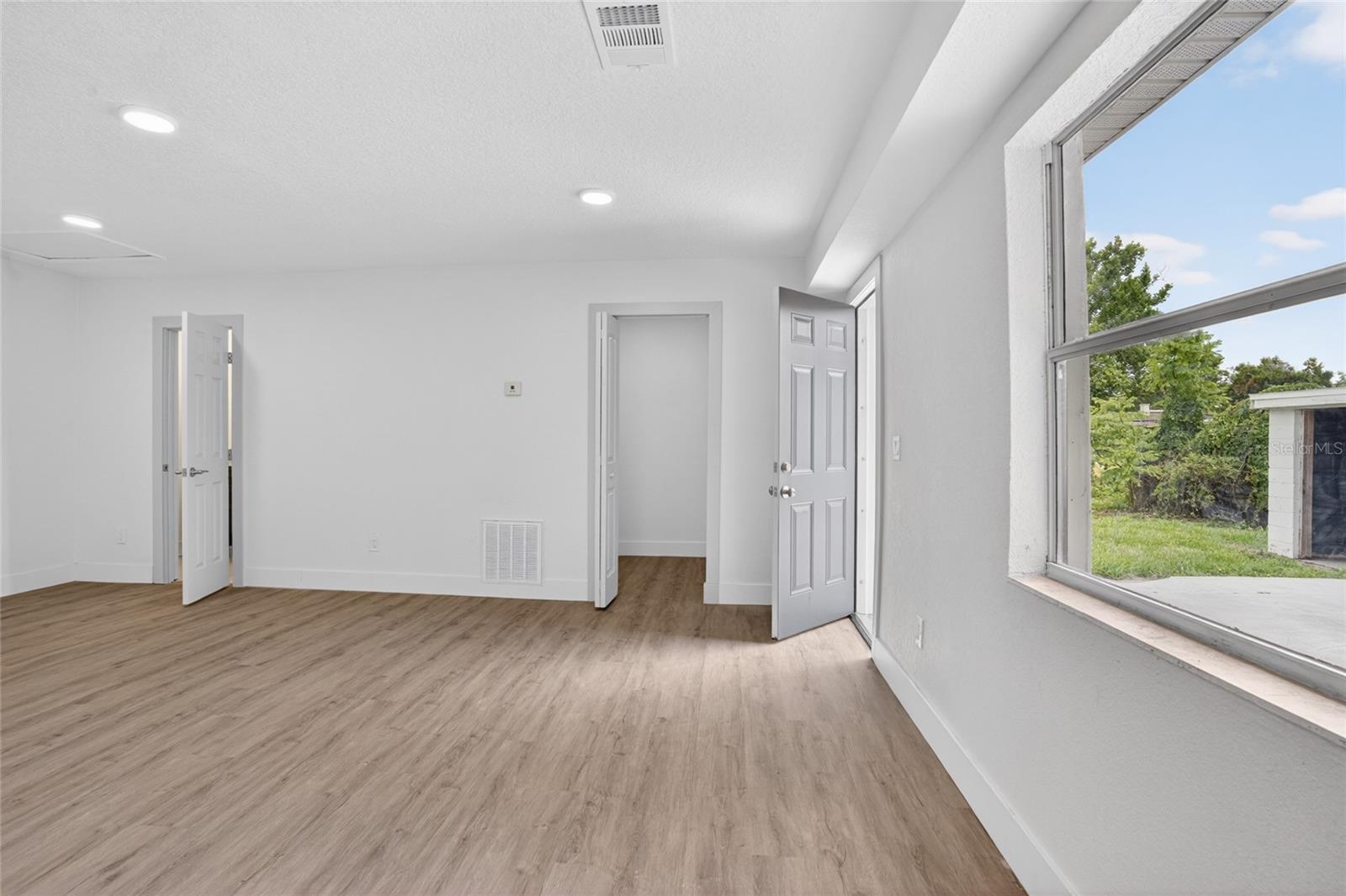 EVERGREEN PARK - Residential