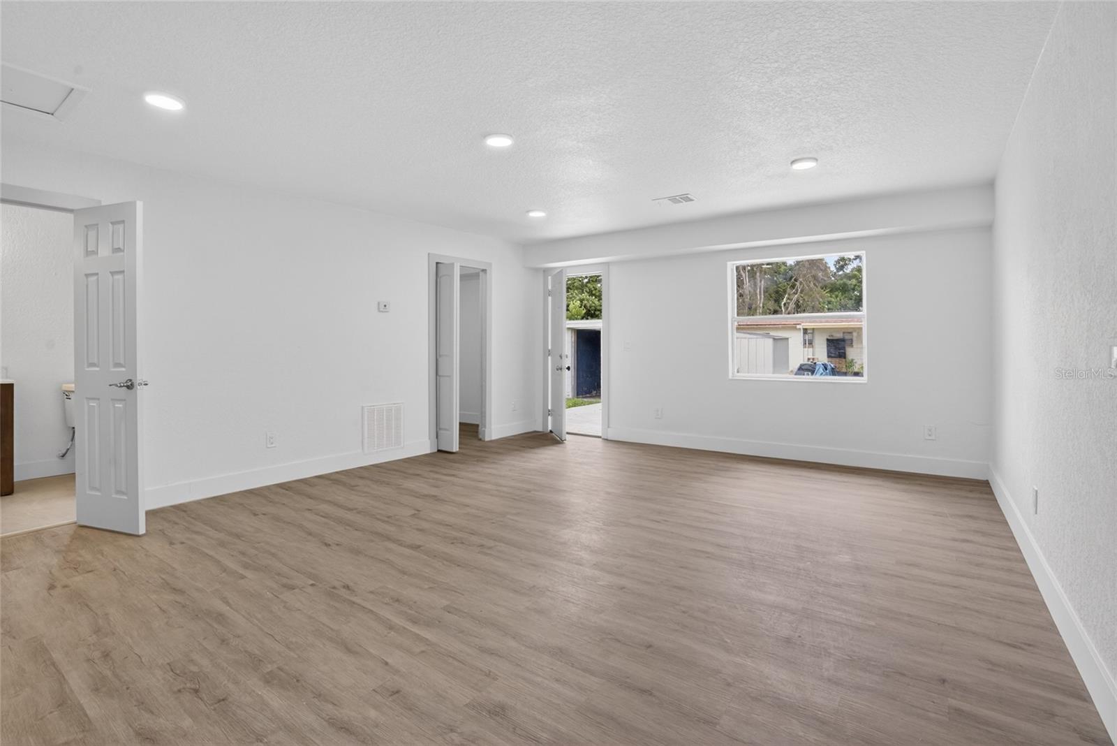 EVERGREEN PARK - Residential