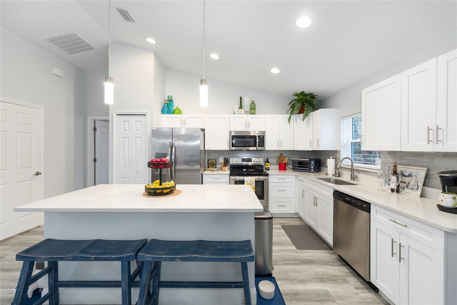 MARION OAKS UN 04 - Residential