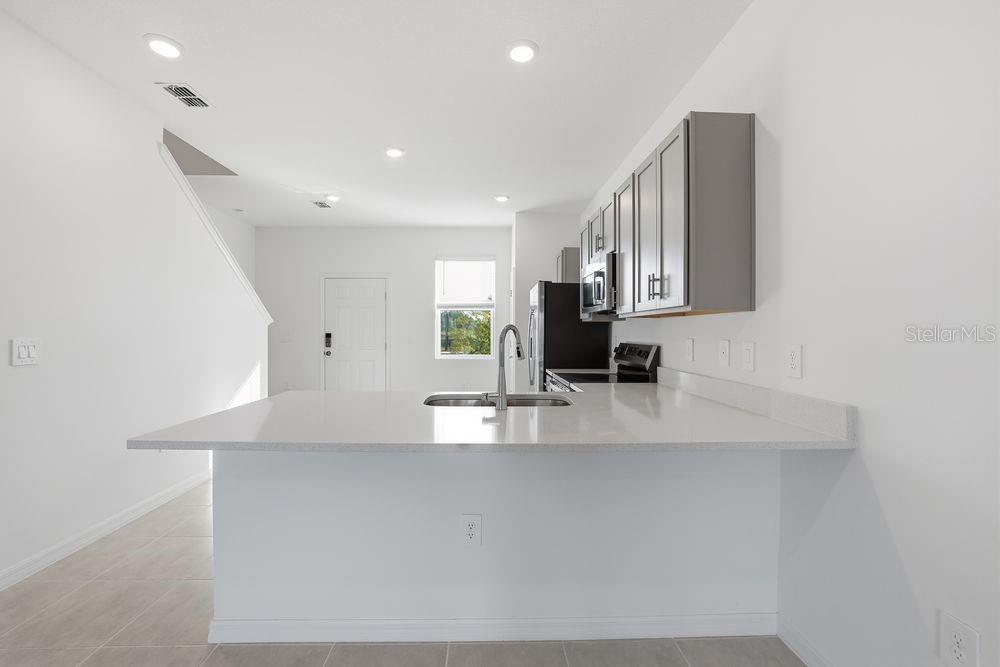 THE TOWNS AT FIRETHORN - Residential