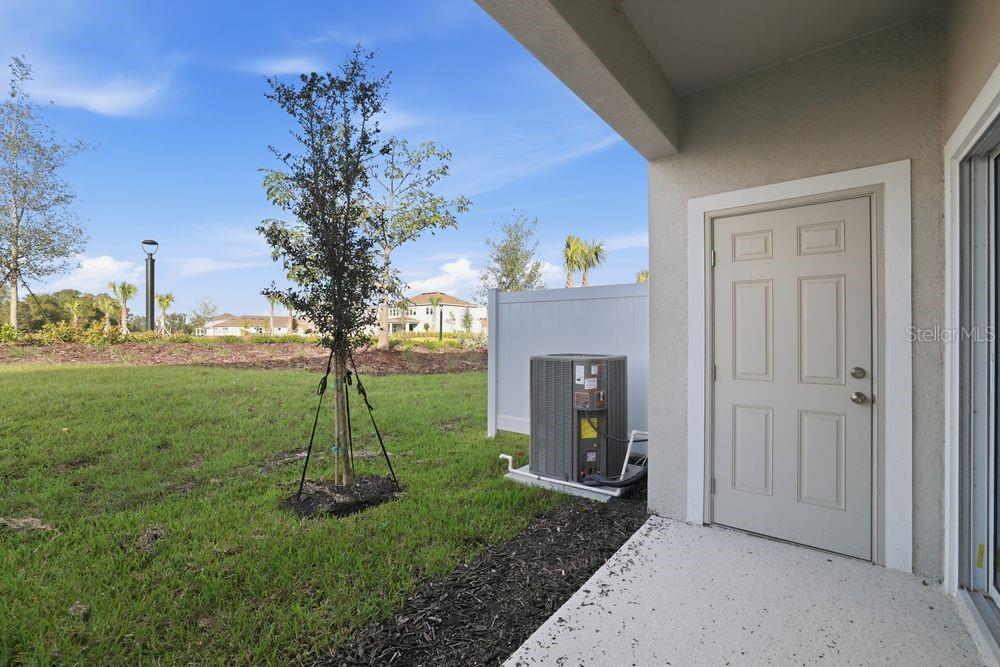 THE TOWNS AT FIRETHORN - Residential