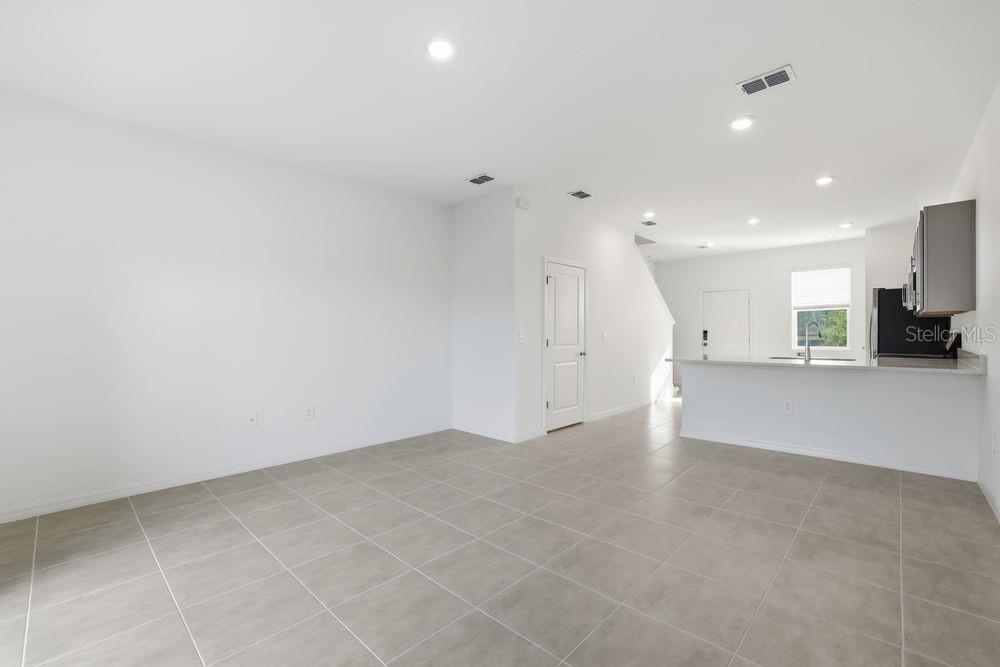 THE TOWNS AT FIRETHORN - Residential