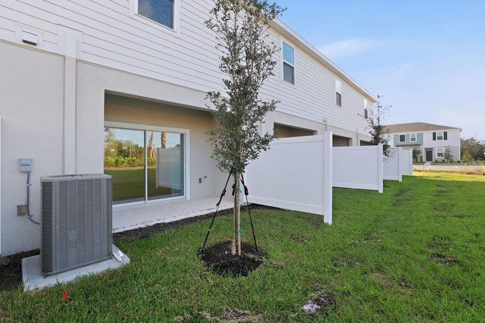 THE TOWNS AT FIRETHORN - Residential