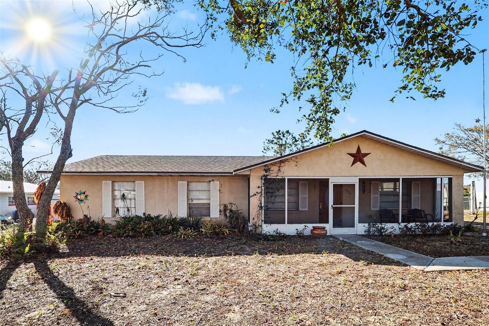 LAKE WALES RESUBDIVISION - Residential