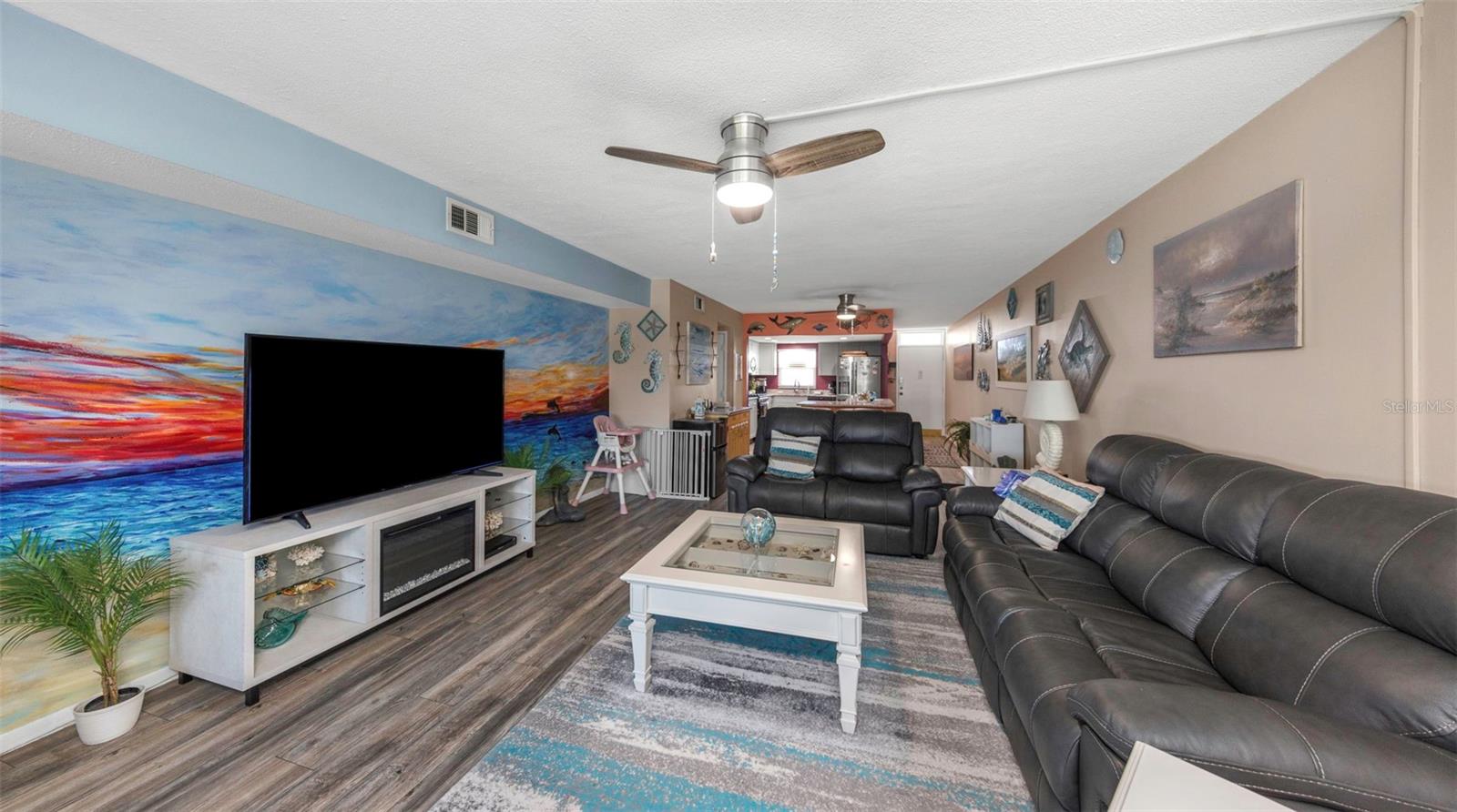 1868 SHORE DRIVE S 409