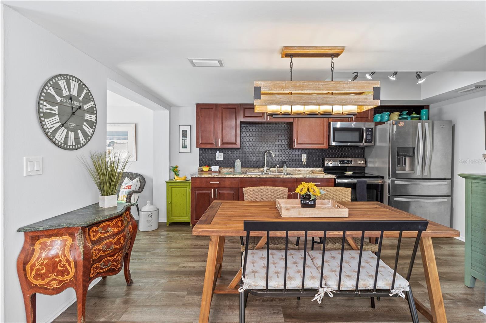 EL CONQUISTADOR VILLAGE 1 SEC 2 - Residential