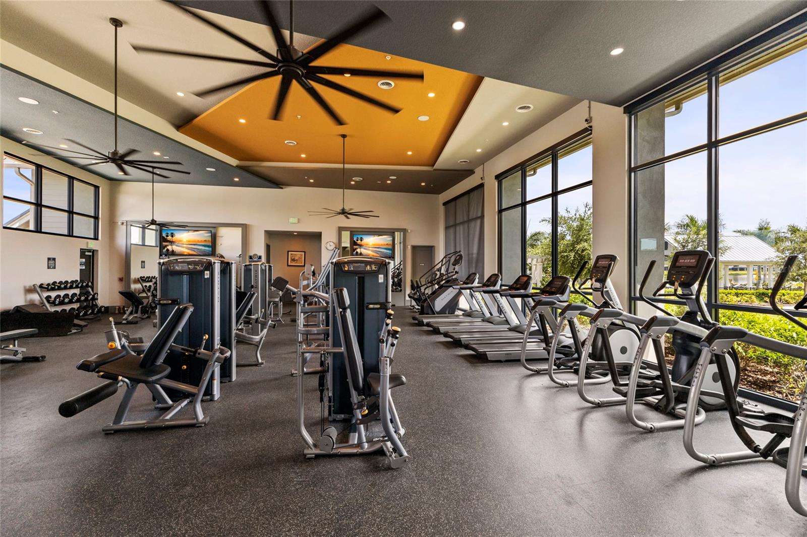 LAKEHOUSE COVE AT WATERSIDE PH 1A & 1B - Residential