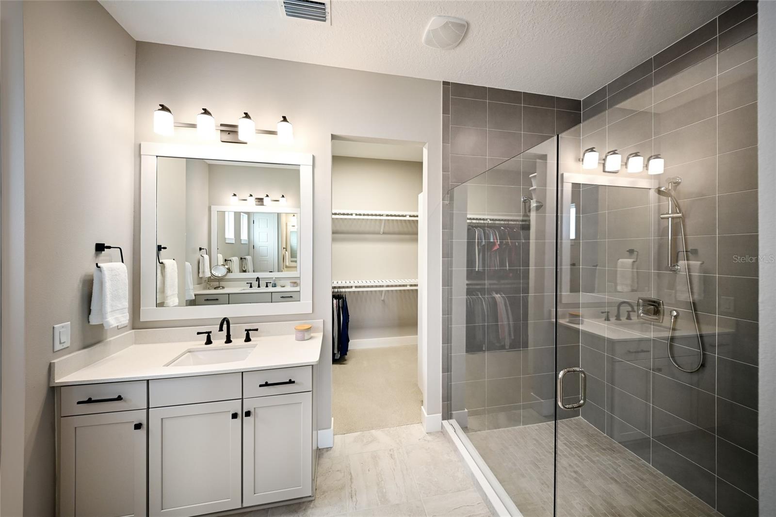 LAKEHOUSE COVE AT WATERSIDE PH 1A & 1B - Residential