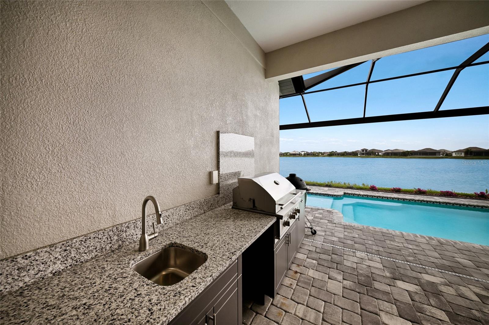 LAKEHOUSE COVE AT WATERSIDE PH 1A & 1B - Residential