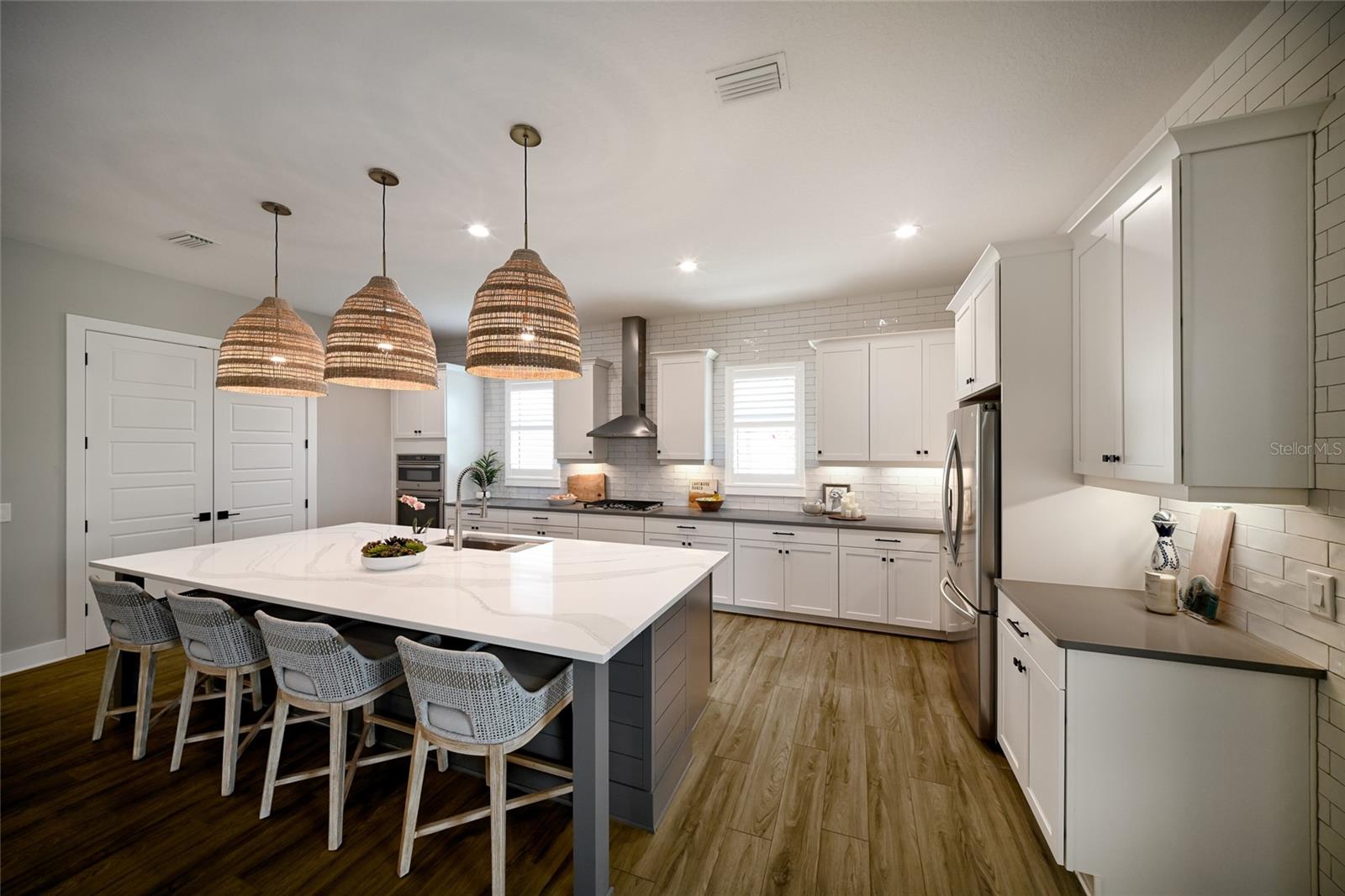 LAKEHOUSE COVE AT WATERSIDE PH 1A & 1B - Residential