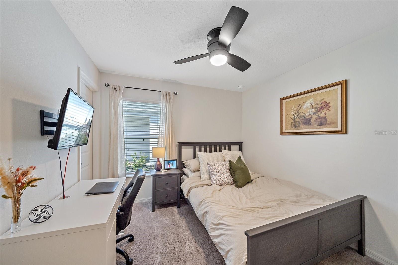 SAWGRASS LAKES PH I-III - Residential Lease